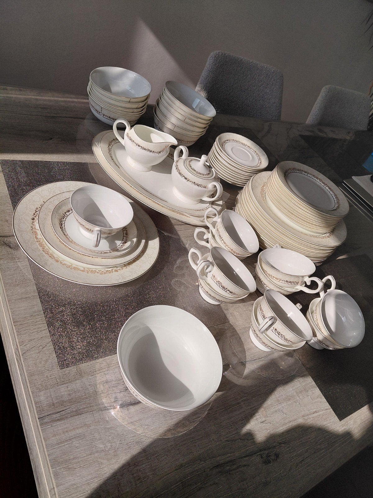 Eetservies, Ophalen