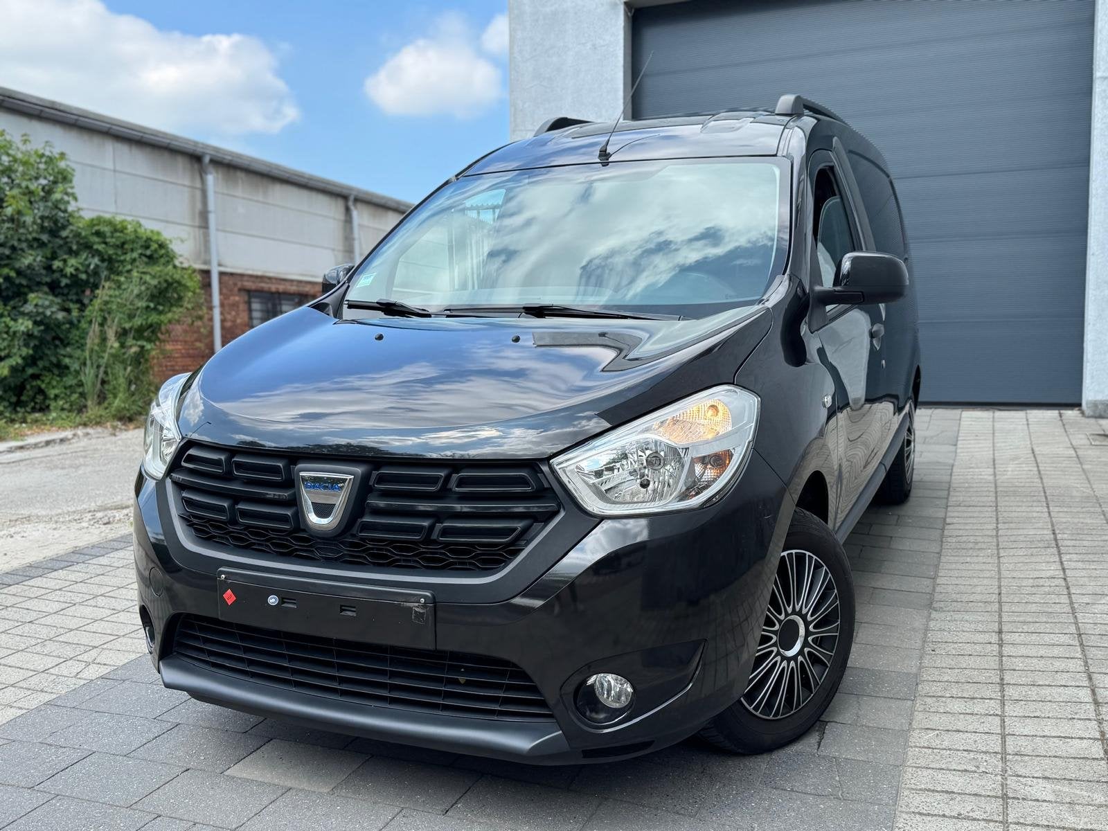 Dacia Dokker 1.5 dci 2018 lichte vracht leuke opties, Dacia, Achat, 1281 kg, Euro 6