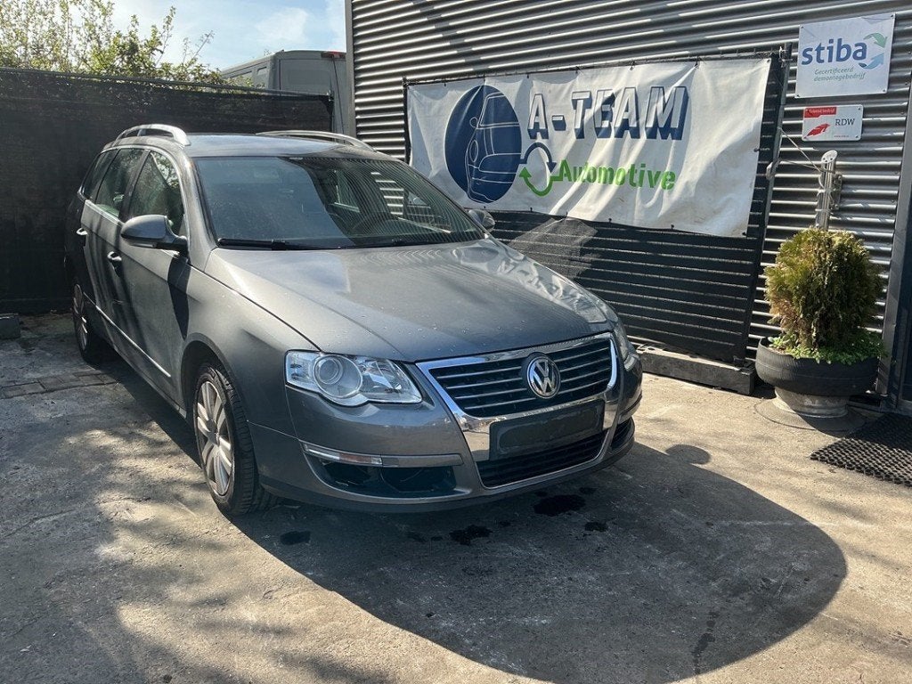 MOTEUR + TRINGLERIE ESSUIE GLACE AVANT Passat Variant (3C5), Volkswagen, Volkswagen AG, Utilisé, Kundenbetreuung@volkswagen.de