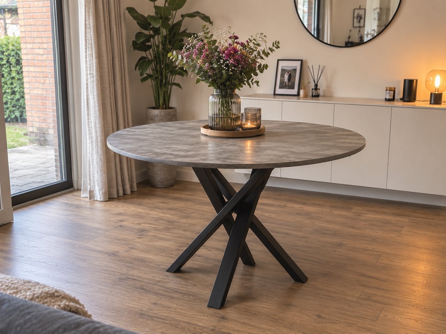 IKEA MARIEDAMM eet tafel, Huis en Inrichting, Ophalen, Zo goed als nieuw