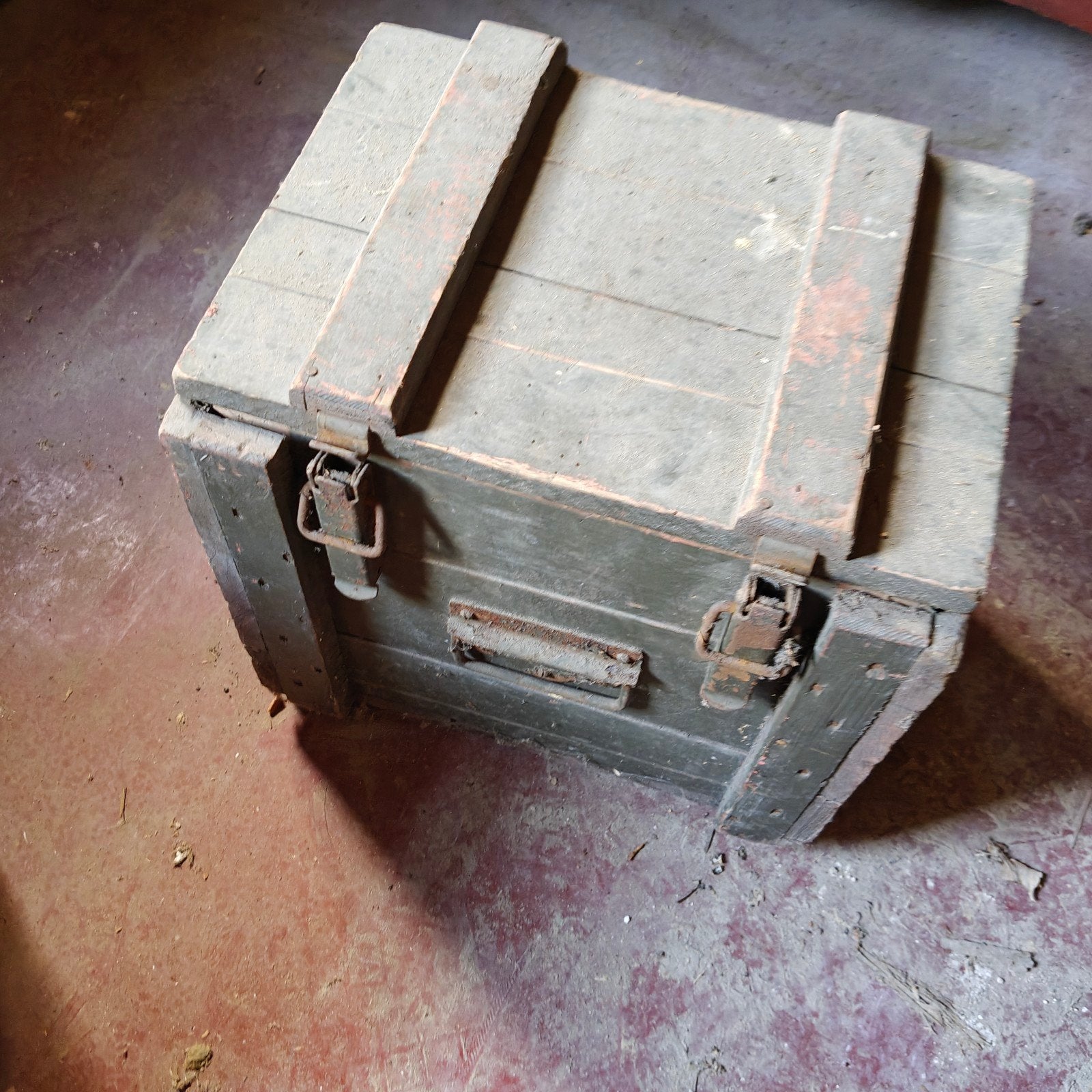 2 houten legerkoffertjes, Ophalen