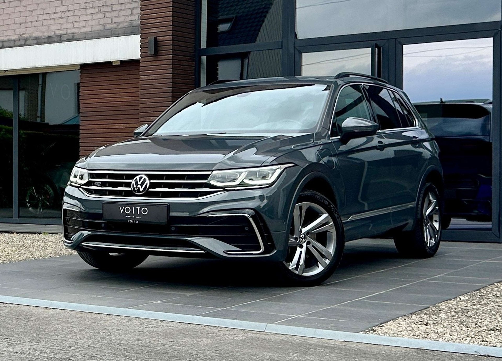 Volkswagen Tiguan eHybrid 1.4 R-Line OPF DSG VIRTUAL/CAMERA/, Autos, 1395 cm³, Argent ou Gris, Achat, Entreprise