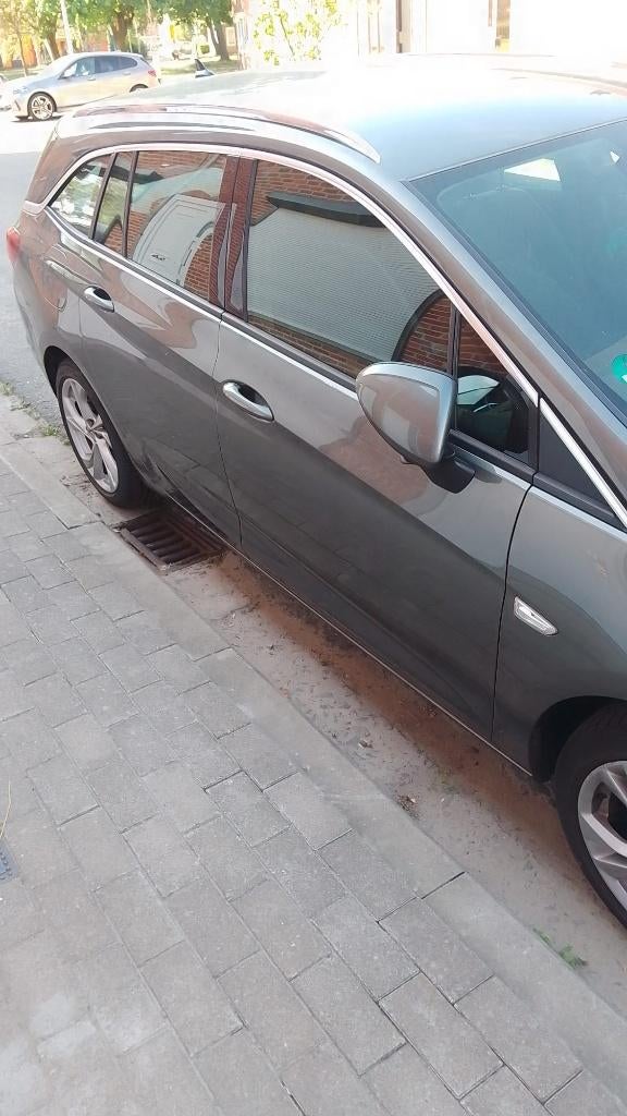 Opel astra sports Tourer 1.6 diesel euro 6d, Autos, Opel, Argent ou Gris, 6 portes, Euro 6, Boîte manuelle