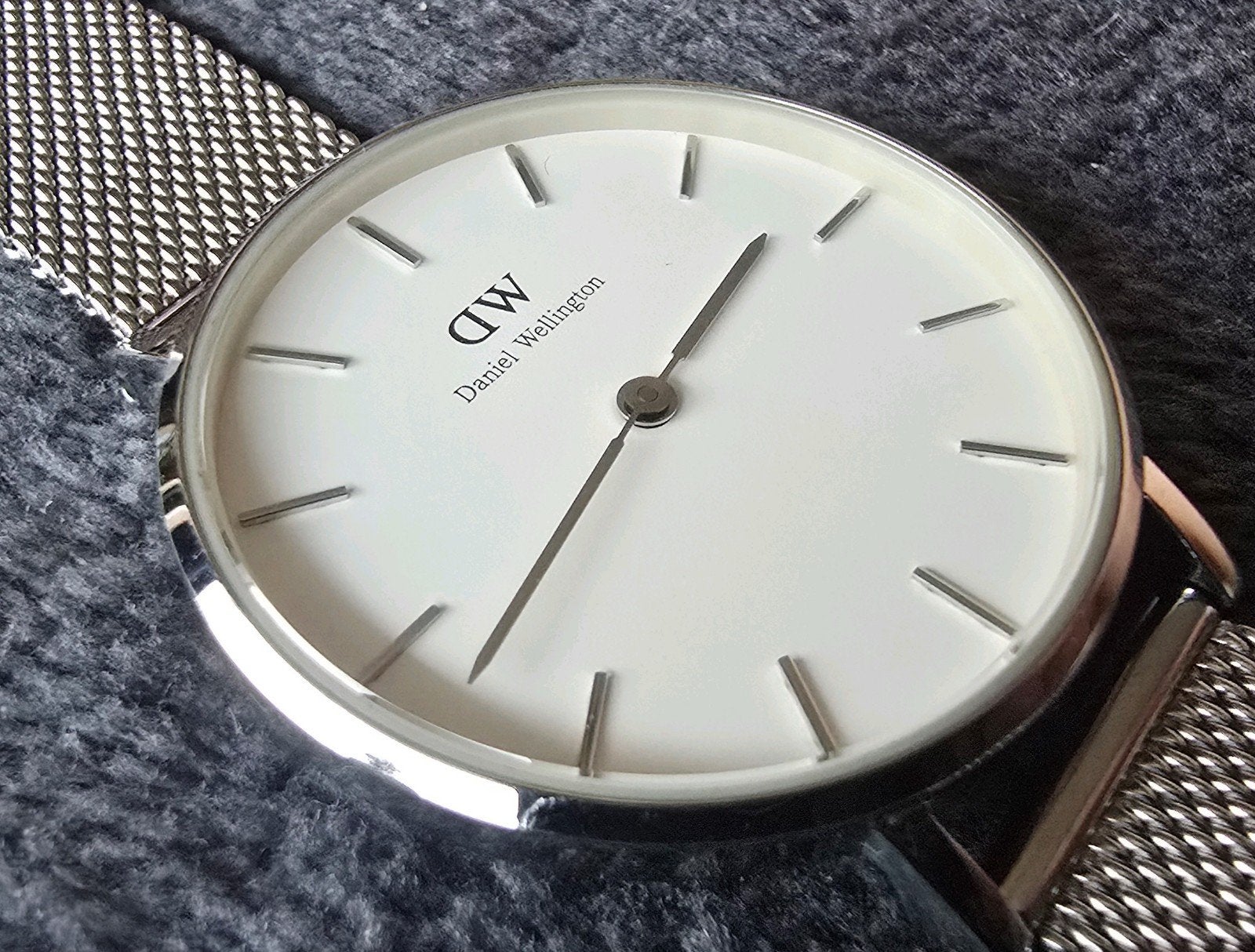Montre Daniel Wellington 32 mm., Bijoux, Sacs & Beauté, Montres | Femmes, Comme neuf, Montre-bracelet, Autres marques, Acier, Acier