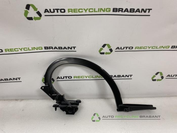 Charnière hayon d'un BMW 3-Serie, -, 3 mois de garantie, Utilisé, -