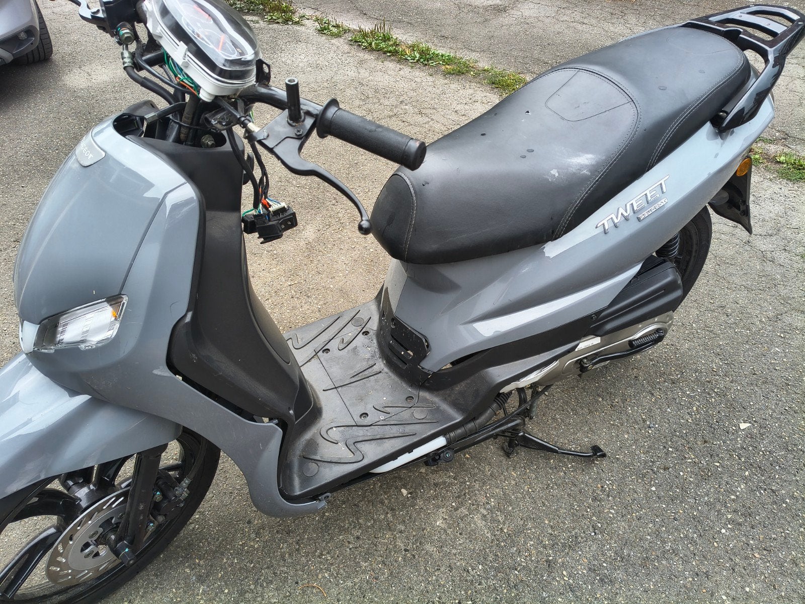 Peugeot Tweet 50cc pour pièces - seulement 500 km, Enlèvement ou Envoi