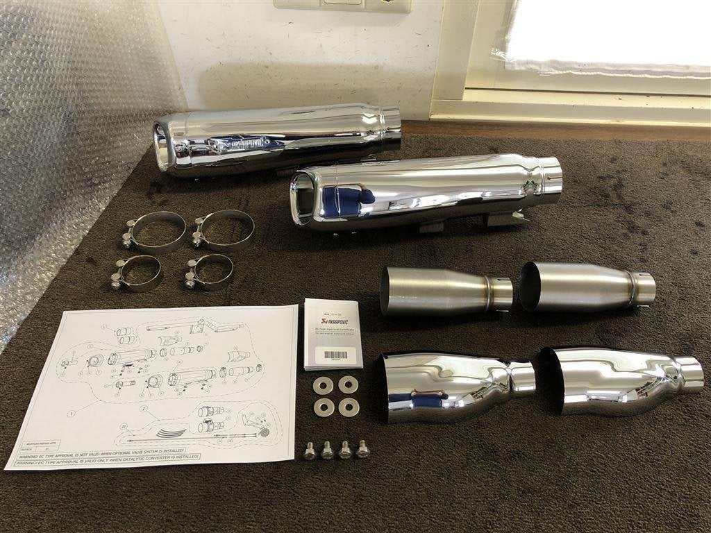Akrapovic Harley-Davidson Softail FLSTC FXST FXSTB FXSTC, Motoren, Verzenden, Gebruikt