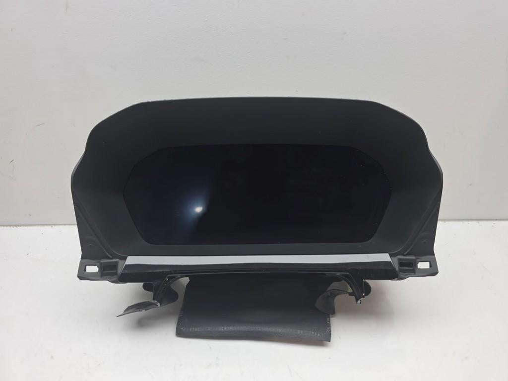 COCKPIT Audi A3 Sportback (8YA) (|8Y0920790A|8Y0920790B|), Robert Bosch AG, Gebruikt, Audi, Robert-Bosch-Allee 1
74232  Abstatt, DE