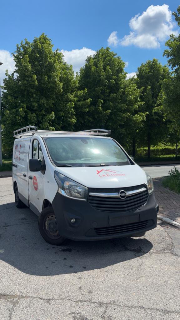Opel Vivaro, Voorwielaandrijving, Euro 5, Stof, Zwart