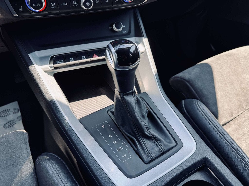 Audi Q3 Q3 35 TDi S line Automatique, garantie 1an, Auto's, Gebruikt, 4 cilinders, Bedrijf, 150 pk