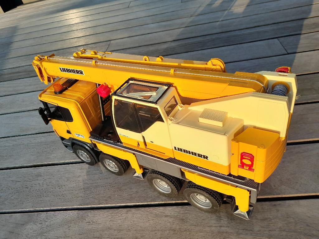 Bruder 03571 - Scania Super 560R vrachtwagen met hijskraan, Kinderen en Baby's, Speelgoed |Speelgoedvoertuigen, Gebruikt, Ophalen