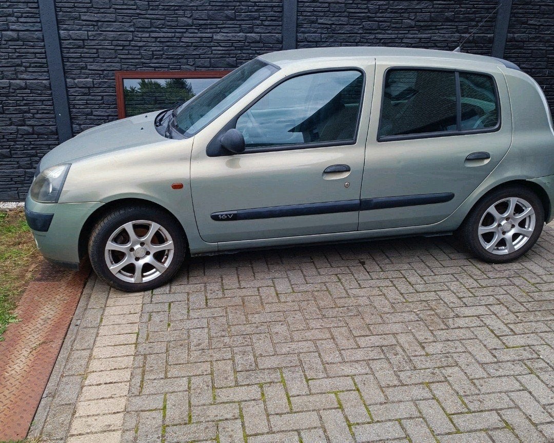 Renault Clio 2 1.2 Benzine.  alle onderdelen, Auto's, Particulier, Te koop