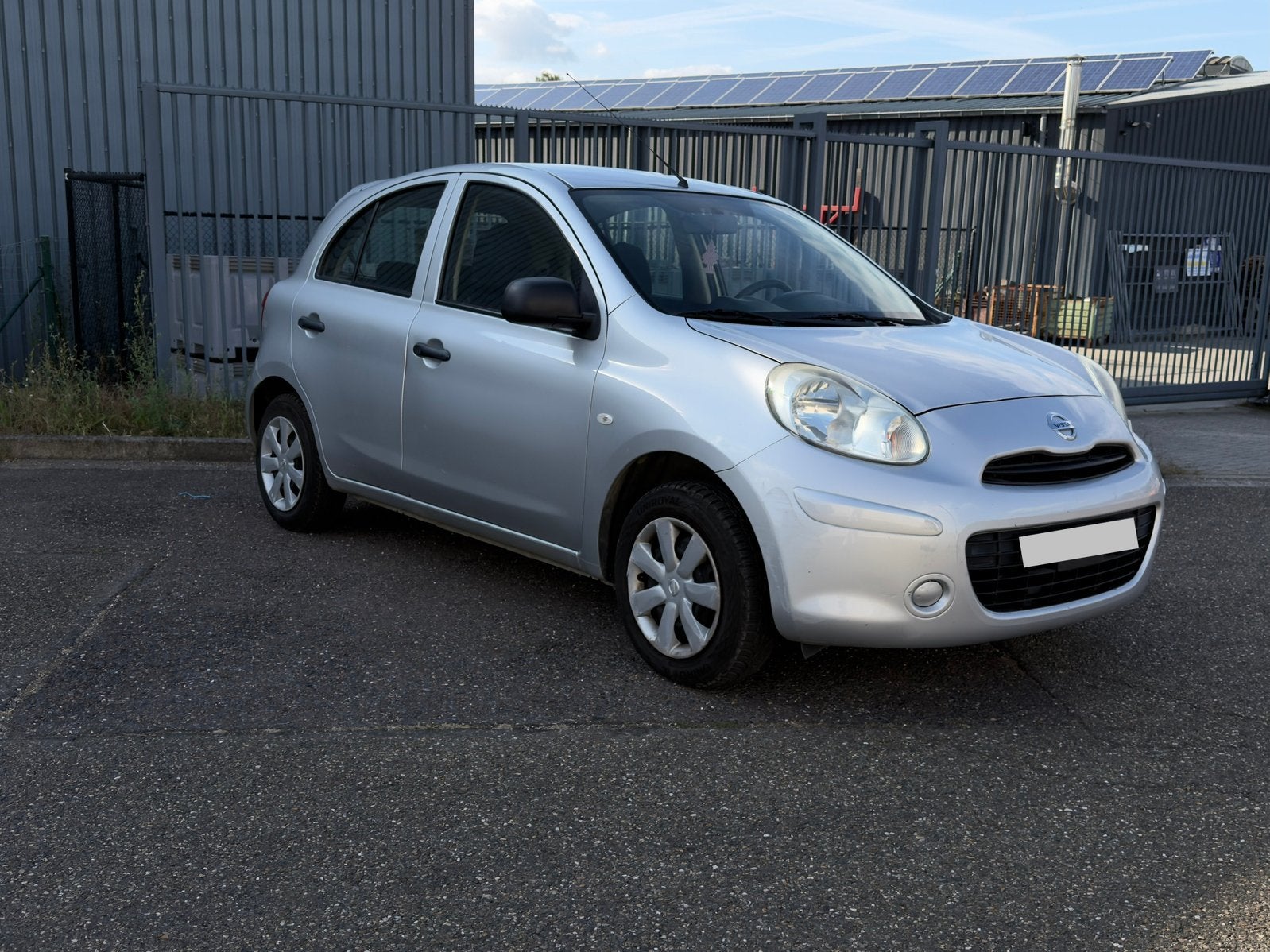 Nissan Micra 1.2 essence 130k km gekeurd roze formulier, Autos, Achat, Noir, 5 portes, Micra