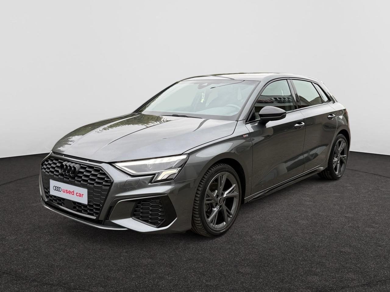Audi A3 Sportback Dsl A3 Sportback 30 TDi Sport Edition S tr, Auto's, Automaat, Geheel digitaal combi-instrument, Diesel, Te koop