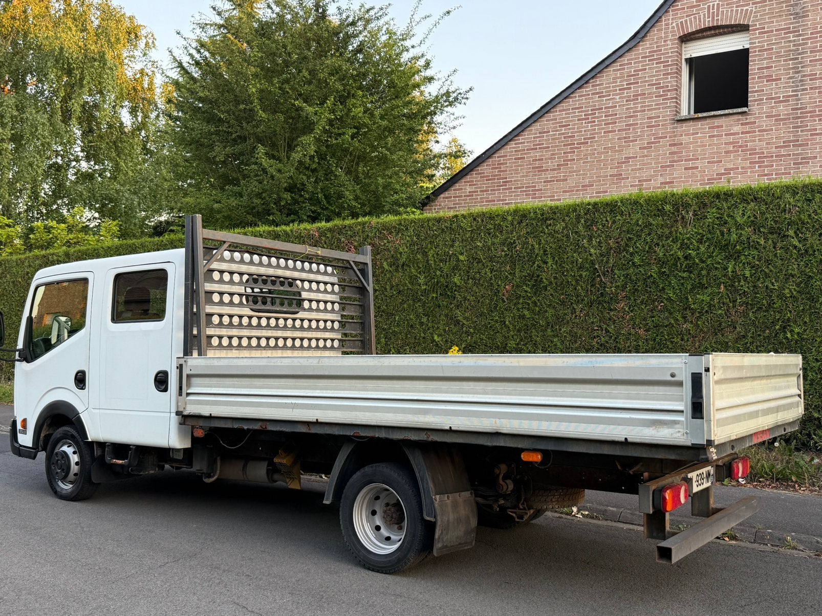 Nissan cabstar/2.5 dCi 130pk/6 zitplaatsen/115.000 km/, Auto's, Diesel, Particulier, Te koop, Nissan