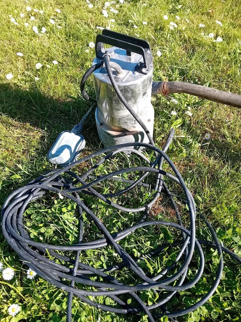 Pompe submersible, Bricolage & Construction, Enlèvement, Utilisé