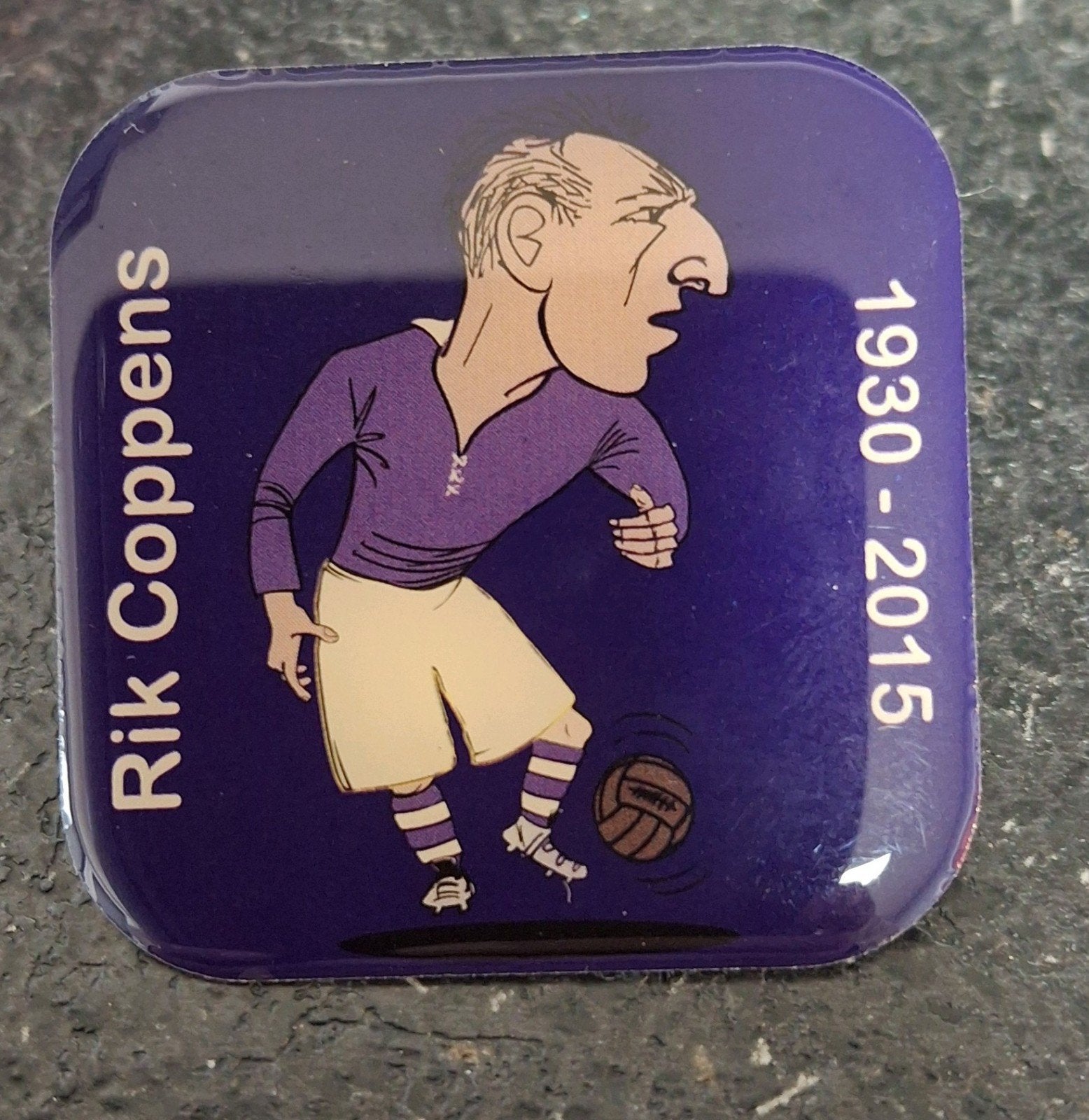 Spin-football Beerschot Rik Coppens 2015, Collections, Enlèvement ou Envoi, Neuf, Sport, Insigne ou Pin's