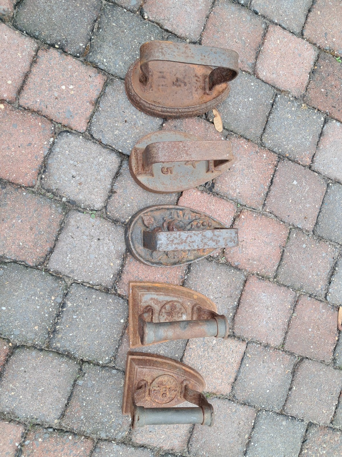 Vintage gietijzeren strijkijzers, Antiek en Kunst, Ophalen