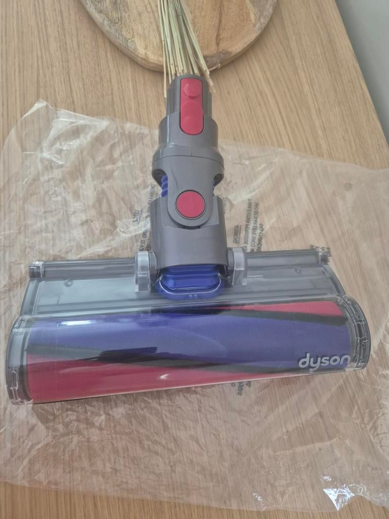 Brosse Dyson Fluffy neuve, Electroménager, Enlèvement