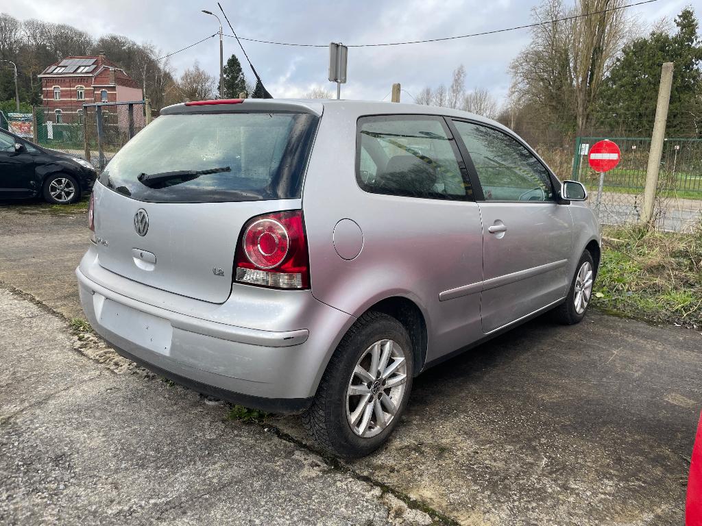 VW Polo 1.2i Benzine Airco met Keuring Verkoop en Car-pass., Auto's, Volkswagen, Voorwielaandrijving, Zwart, 1200 cc, Zilver of Grijs