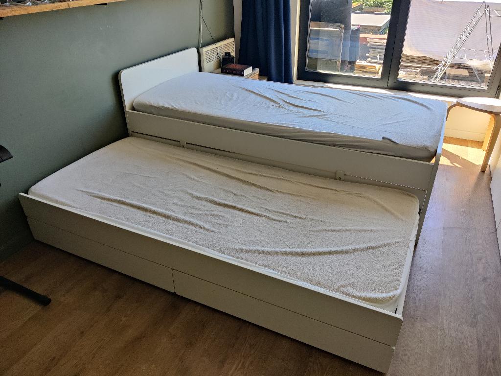Uitschuif bed met lades, Huis en Inrichting, Ophalen, Gebruikt, 90 cm, Eenpersoons