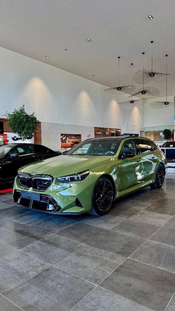 BMW M5 Touring Individual - Full PPF - Full Option, Auto's, BMW, Leder, Te koop, 5 Reeks, 4400 cc