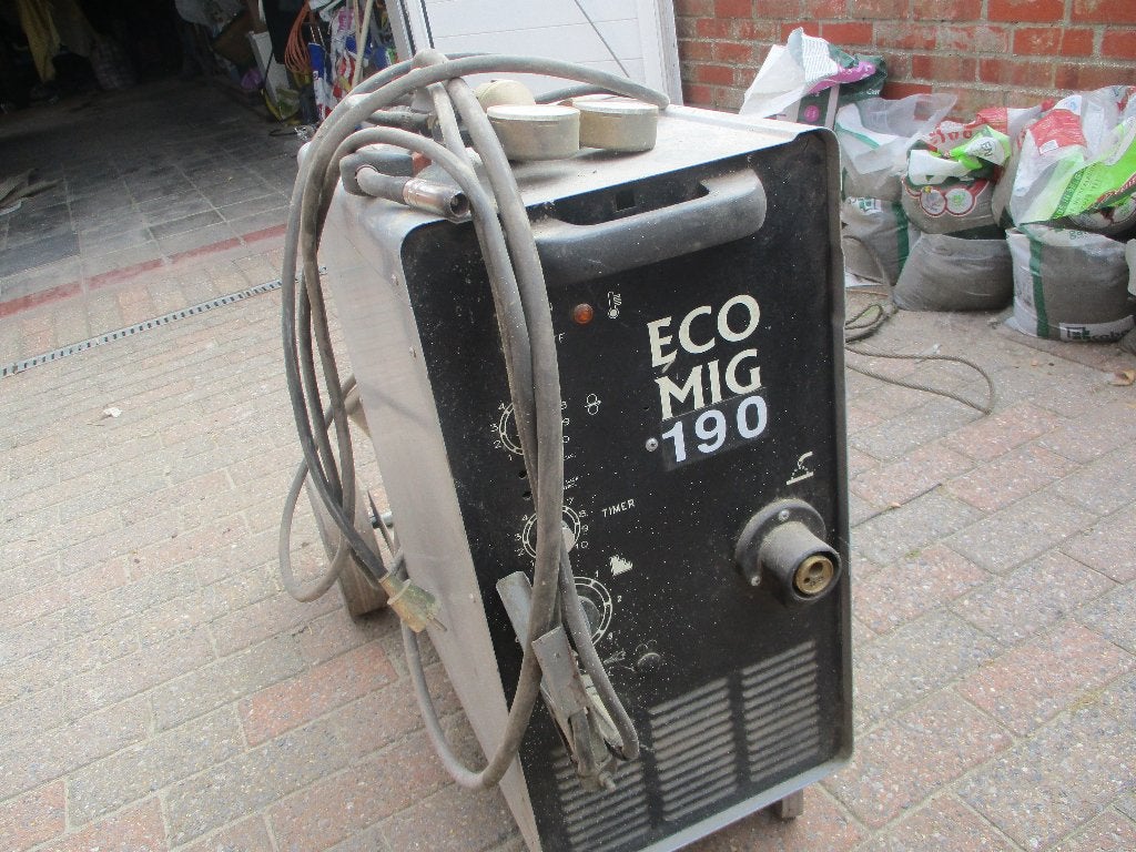 Halfautomaat lasapparaat, Doe-het-zelf en Bouw, Gereedschap | Lasapparaten, Ophalen, Gebruikt, 150 tot 250 ampère, Overige typen