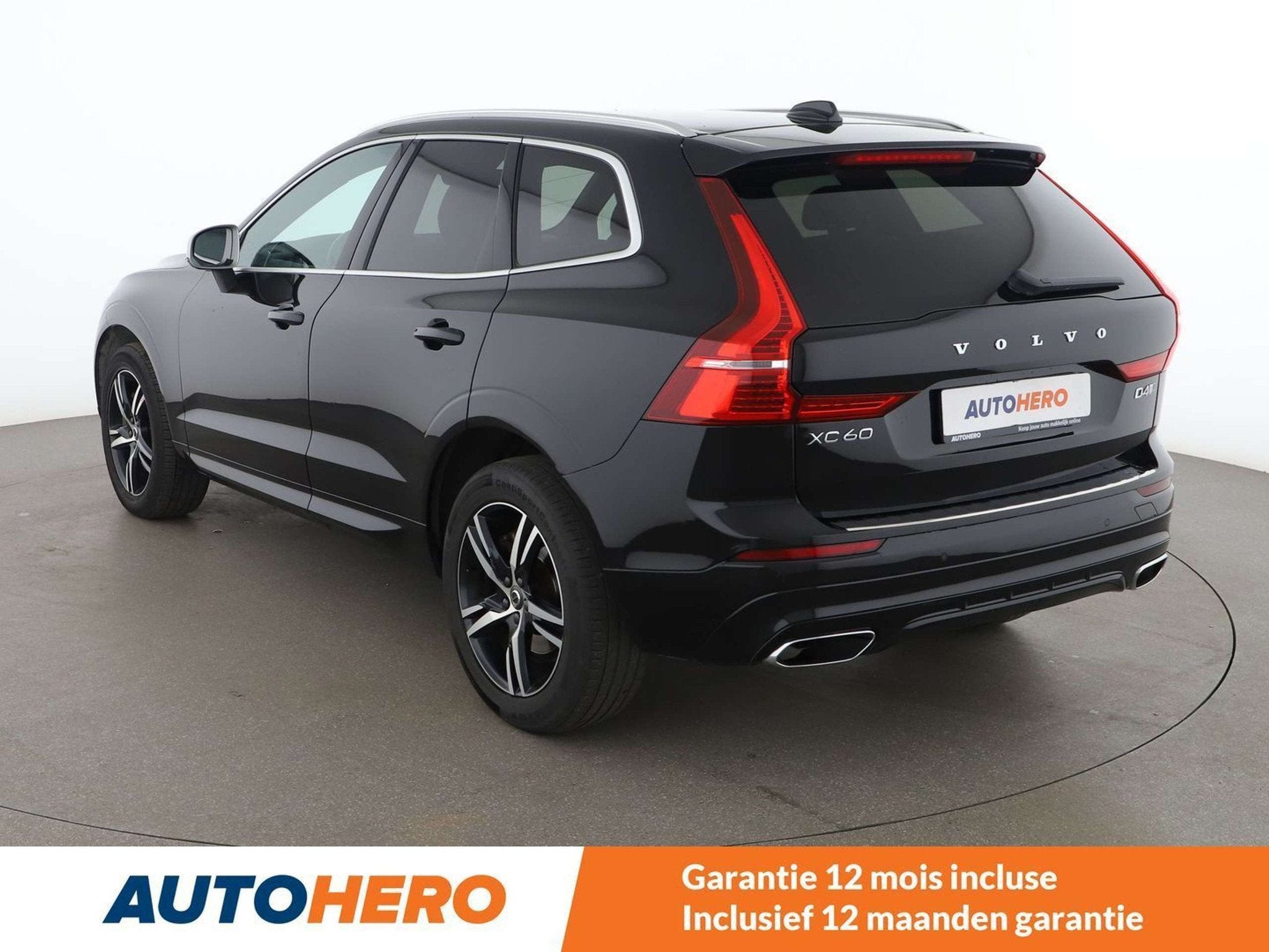 Volvo XC60 2.0 D4 R Design AWD (bj 2018, automaat), Auto's, Automaat, Gebruikt, 1969 cc, Alcantara