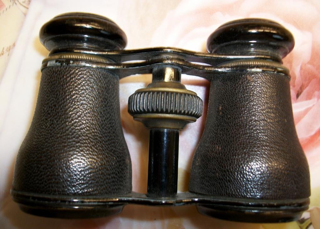 Te koop:In goede staat!Oude verrekijker met origineel zakje., Enlèvement