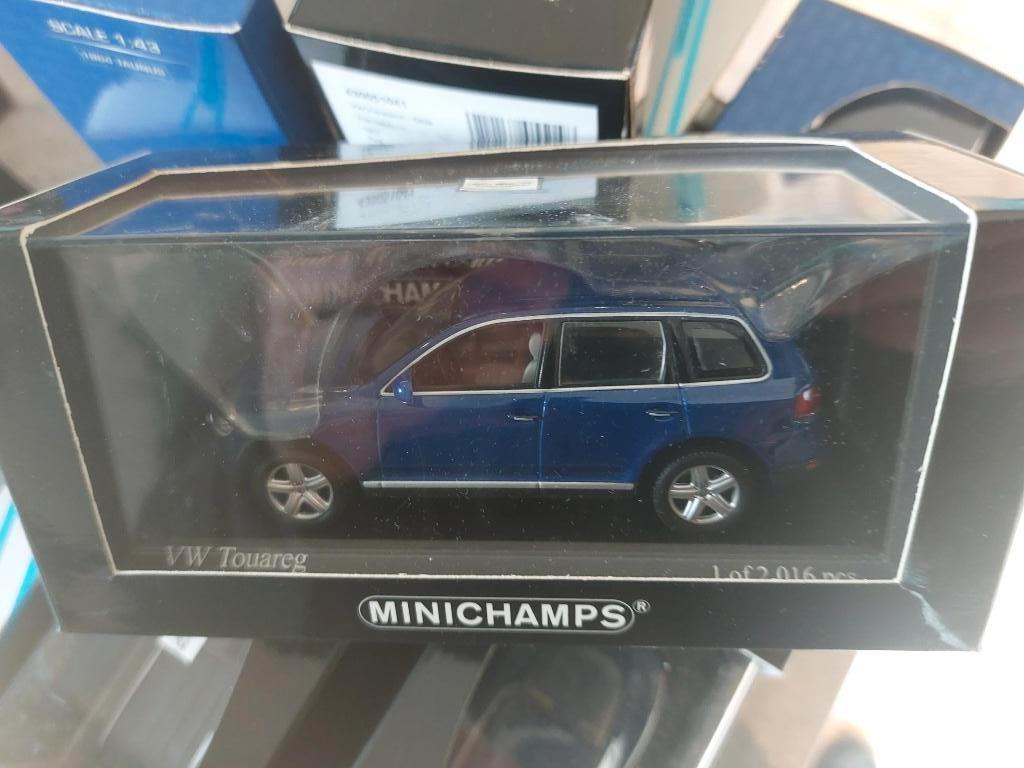 Minichamps VW Touareg de 2002 bleue 1/43, Enlèvement ou Envoi, Neuf, Voiture, MiniChamps