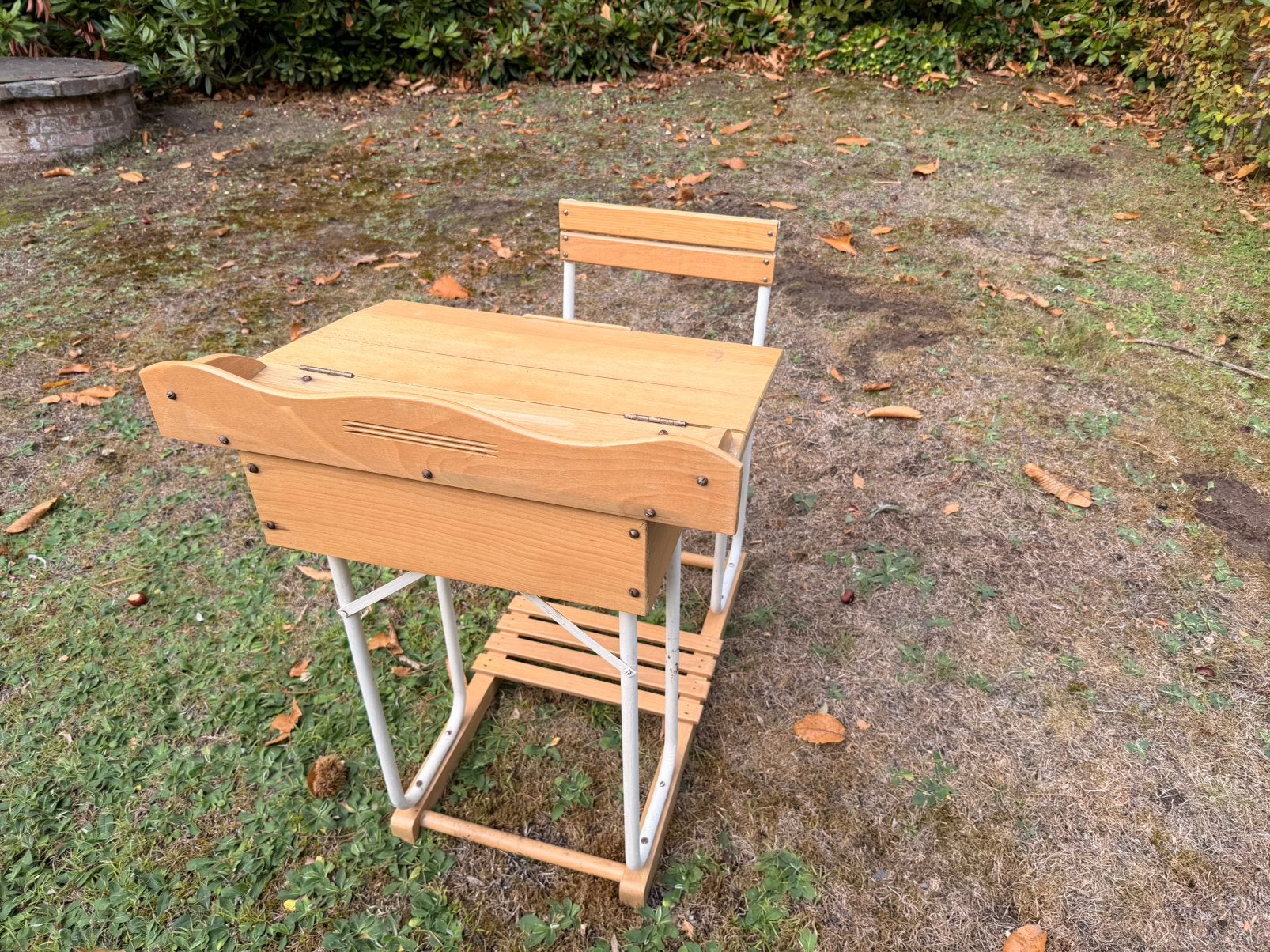 Petit banc ecolier à donner, Enlèvement, Utilisé