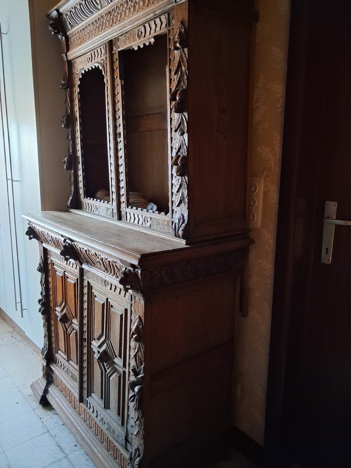 Antieke  kast met glas.in lood, Antiek en Kunst, Ophalen
