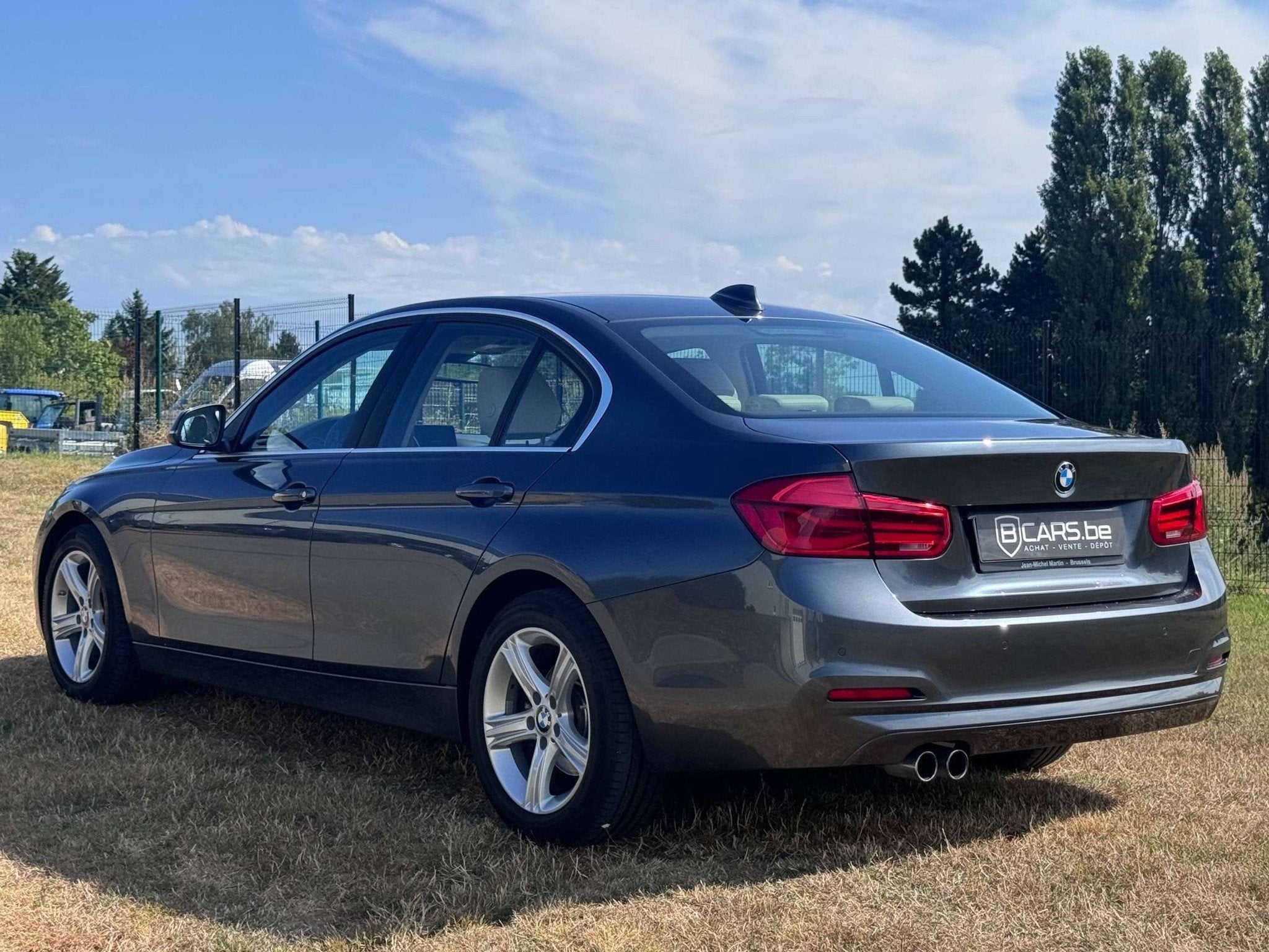 BMW 3 Serie 320 320 i AS Auto 184 CV 128000 km + KIT HIVER +, Autos, Cuir, Argent ou Gris, Entreprise, Automatique