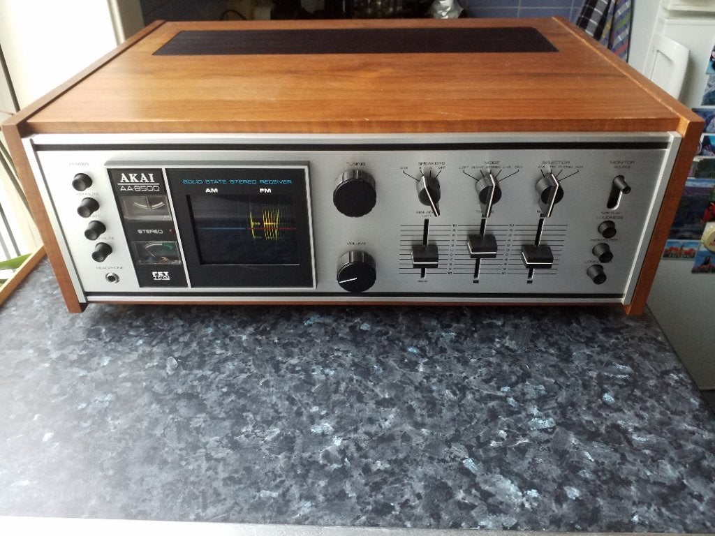 AKAI AA-8500 , 2 x 65 Watts RMS/ 8 ohm , 2 x 85 Watts/ 4 ohm, Audio, Tv en Foto, Versterkers en Ontvangers, Ophalen, Zo goed als nieuw