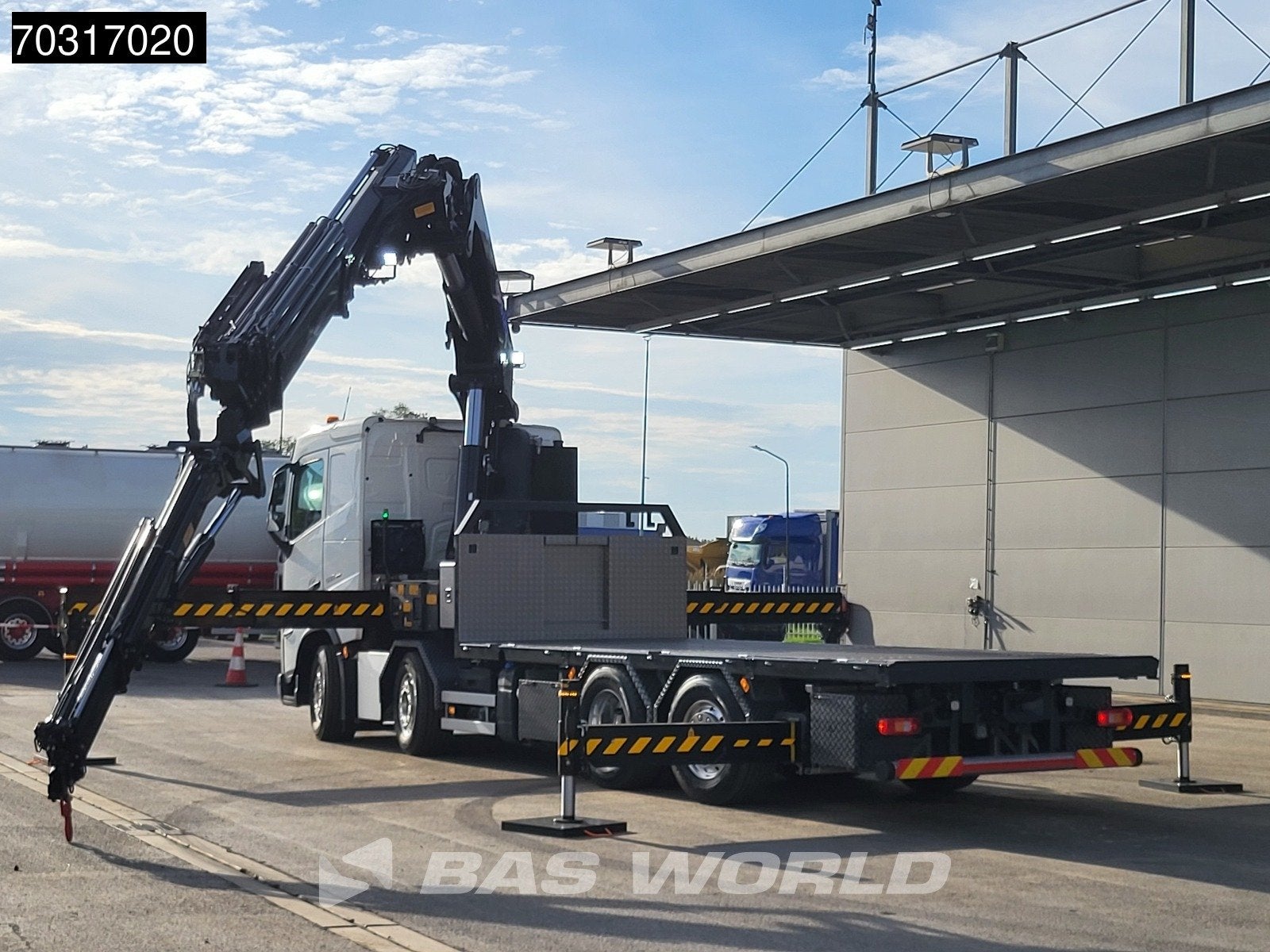 Volvo FH 500 8X2 NEW! HMF 6120 K6 Crane + JIB K5 2.5t Winch, Auto's, Automaat, Stof, Euro 6, Overige kleuren