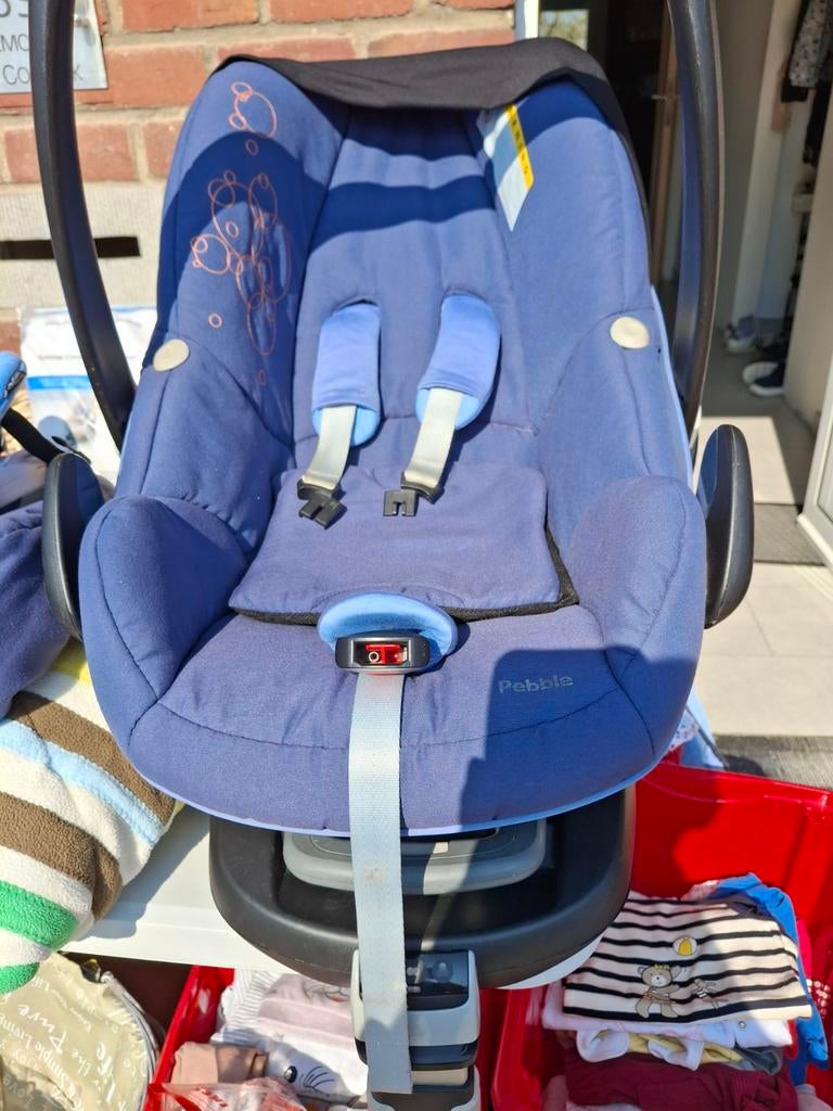 Maxi cosi pebble + family fix + trappelzak, Enlèvement