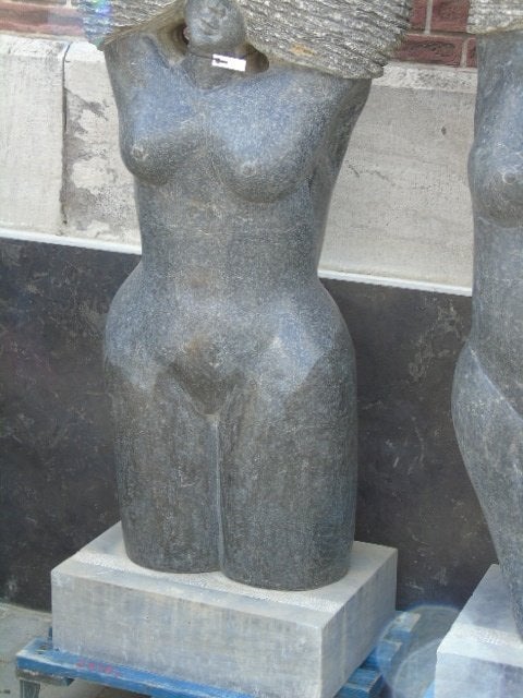 Standbeeld naakte vrouw moderne kunst in steen, uitverkocht!, Ophalen, Nieuw, Steen, Overige typen