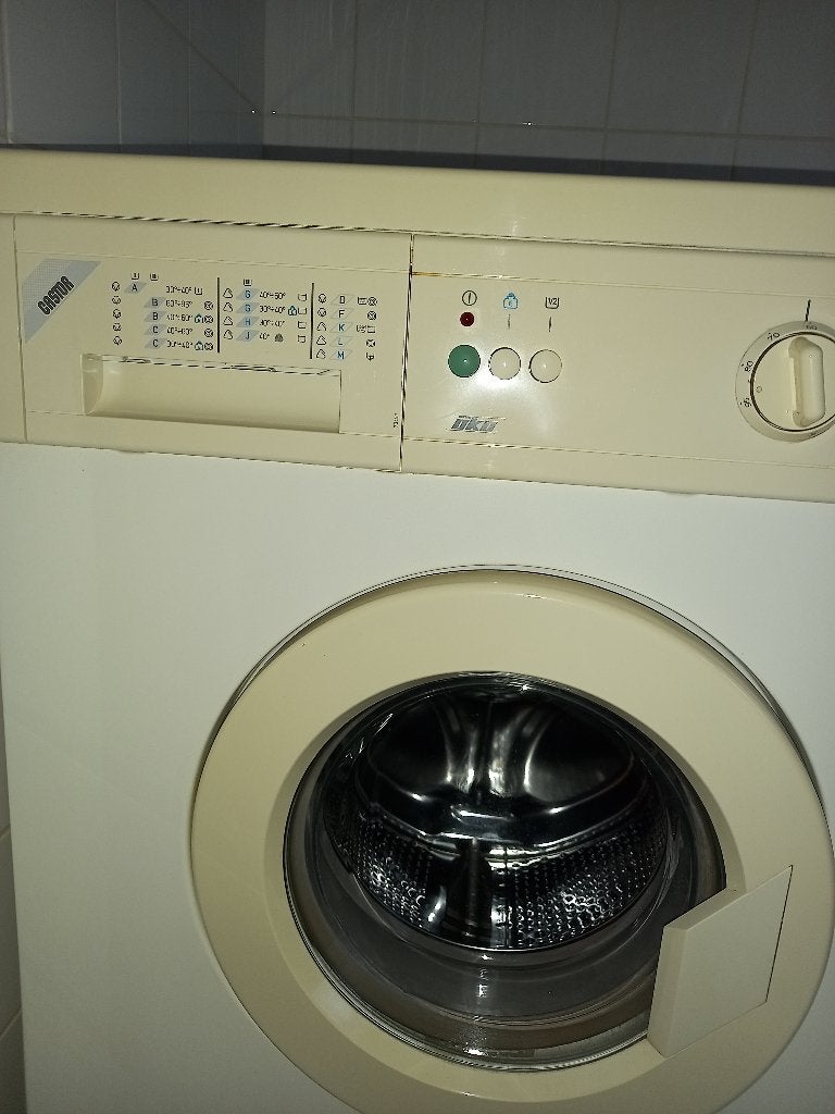 Lave-linge, Electroménager, 1200 à 1600 tours, 85 à 90 cm, 4 à 6 kg, Chargeur frontal
