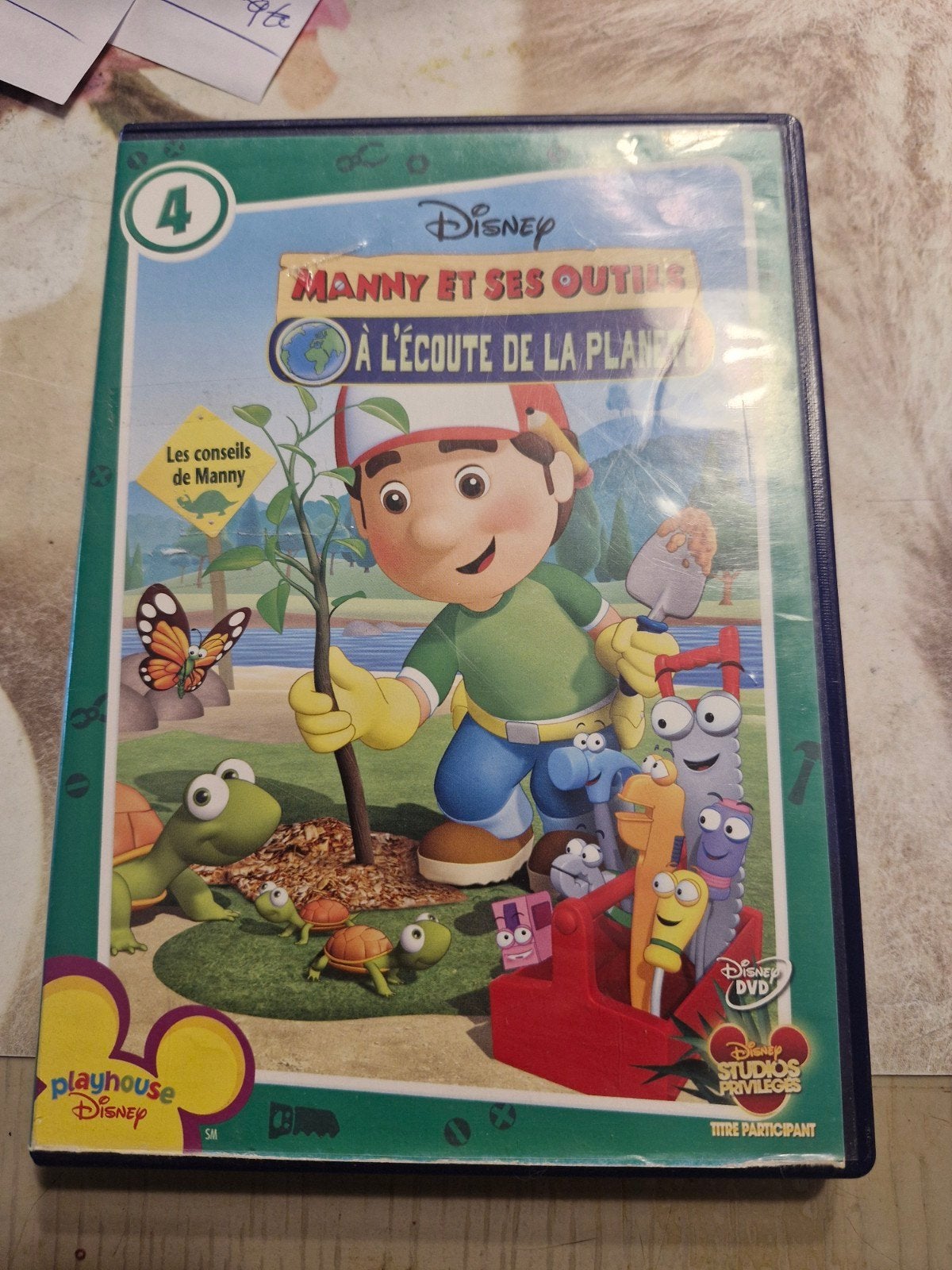 dvd disney a lecoutz de la planete en bone etat, Enlèvement ou Envoi, Comme neuf, Français
