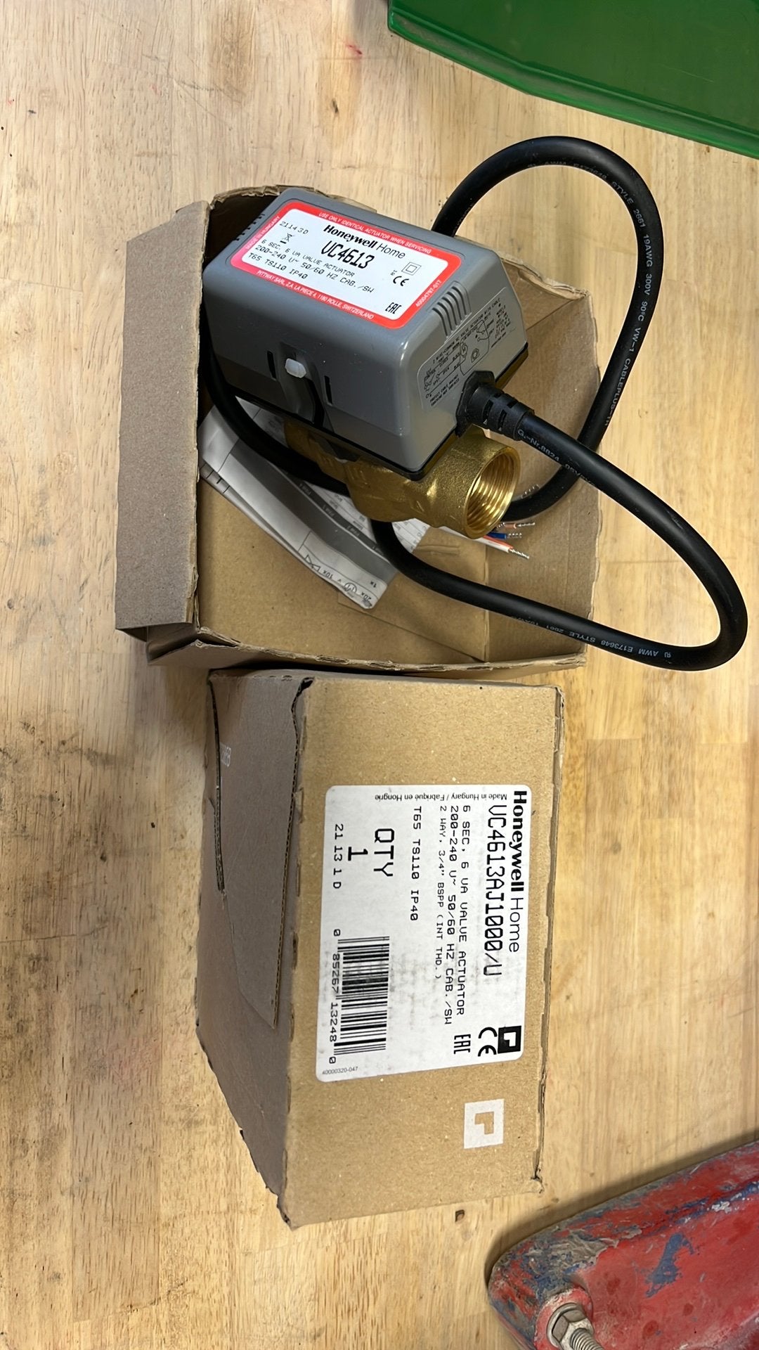 2 moteurs de soupape Honeywell VC4613 (actionneur), Enlèvement ou Envoi