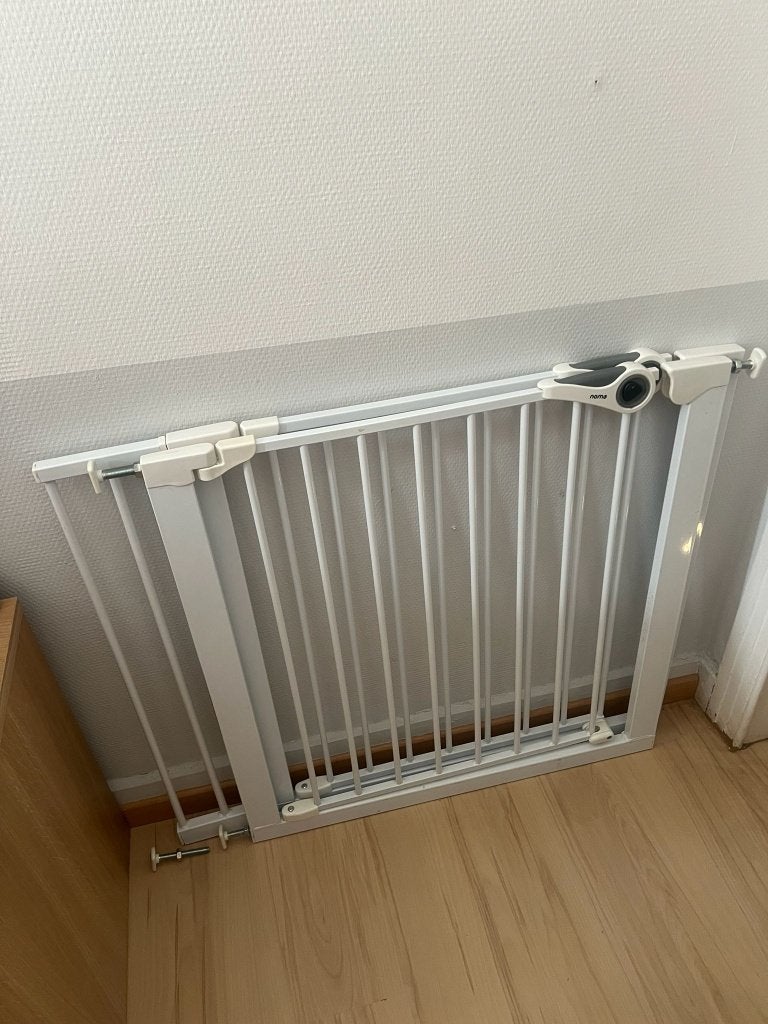 Noma Pressure Fit Gate Traphekje - 75 tot 82 cm, Kinderen en Baby's, Traphekjes, Zo goed als nieuw, Klemhekje, Aluminium, minder dan 100 cm