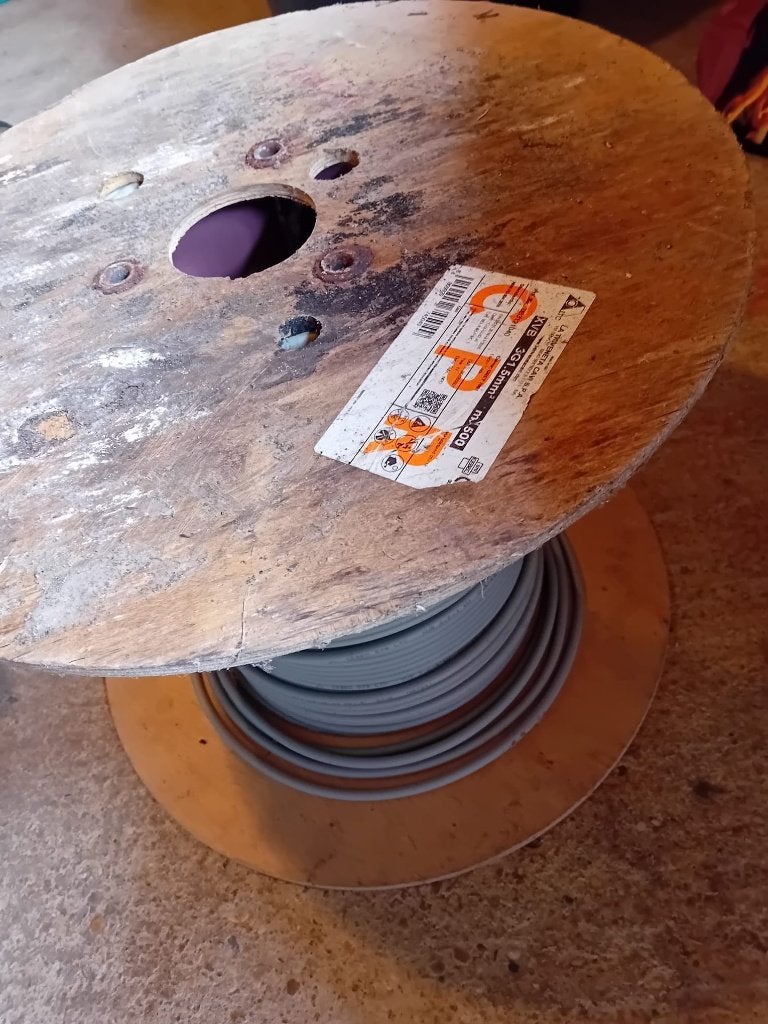 La Triveneta Cavi XVB elektriciteitskabel, Ophalen, Zo goed als nieuw, Kabel of Snoer