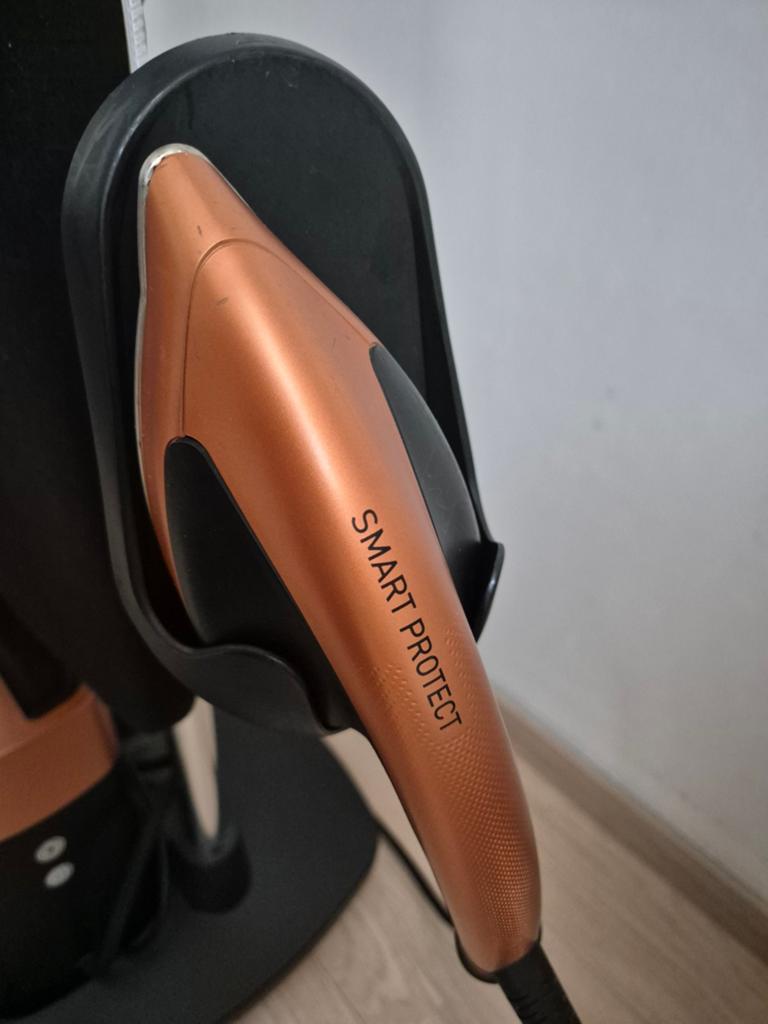 NIEUW Kledingstomer met geïntegreerde strijkplank Calor Ixeo, Elektronische apparatuur, Ophalen