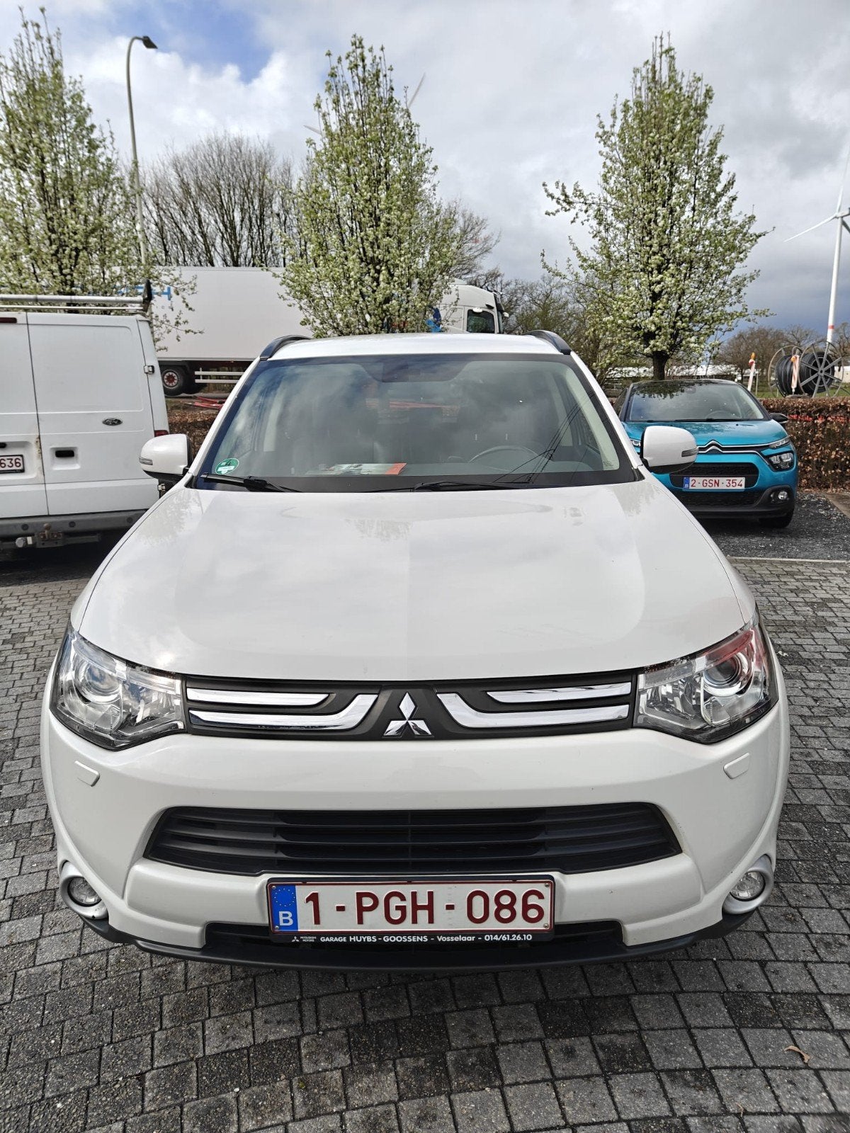 Mitsubishi Outlander 2.2 D  4WD  AUTOMAAT 7 PLAATS
Outlander, Auto's, Automaat, Euro 5, 4 cilinders, Leder