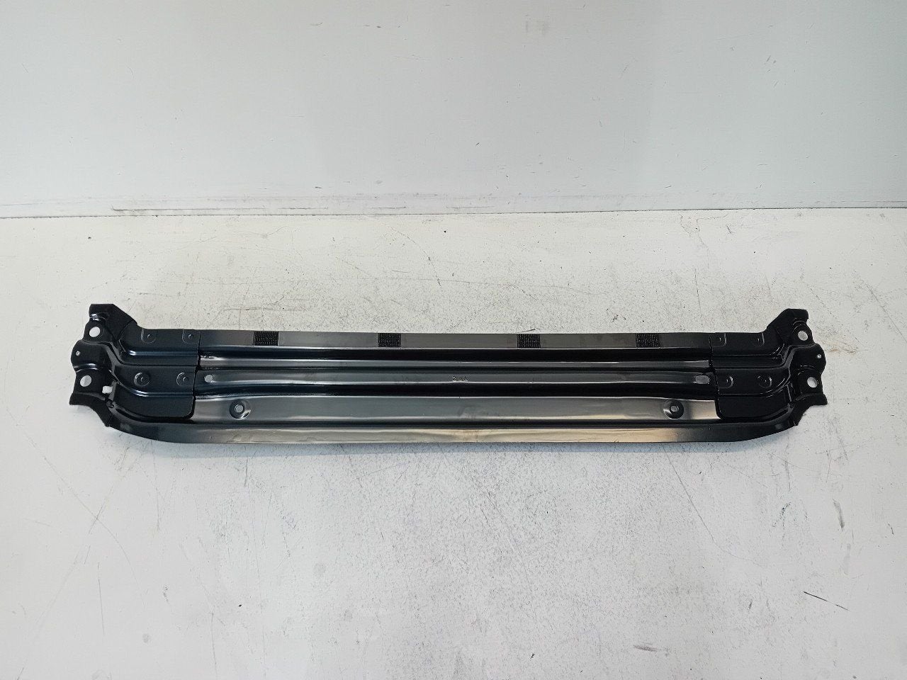 Bumperbalk voor Lexus ES, Onderdelen@venauto.nl, Van der Ven Autorecycling B.V., Gebruikt, Ettenseweg 76, 4706 PB Roosendaal, The Netherlands