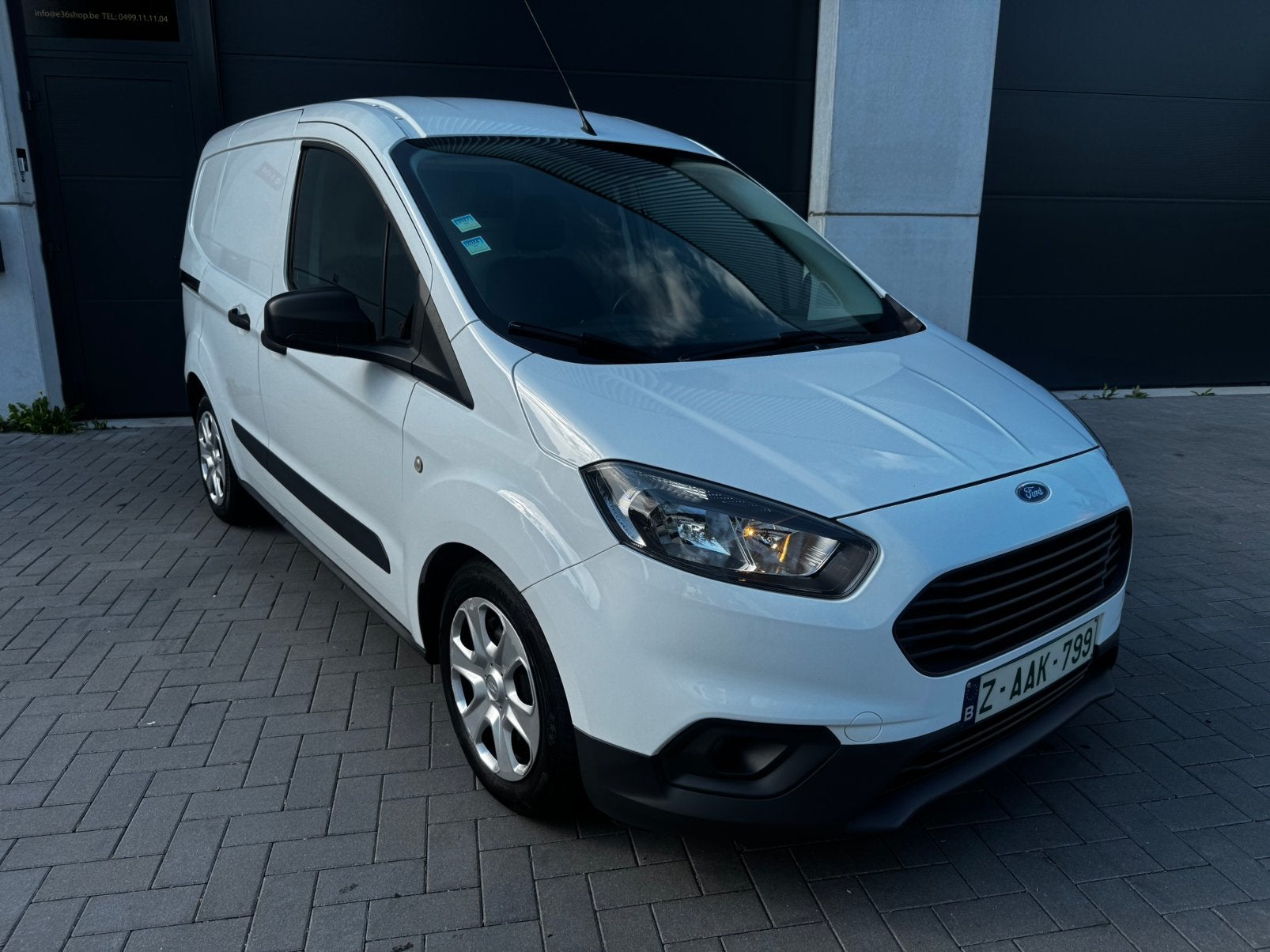 Ford transit courier “1 jaar garantie”, Voorwielaandrijving, Stof, 4 cilinders, Particulier