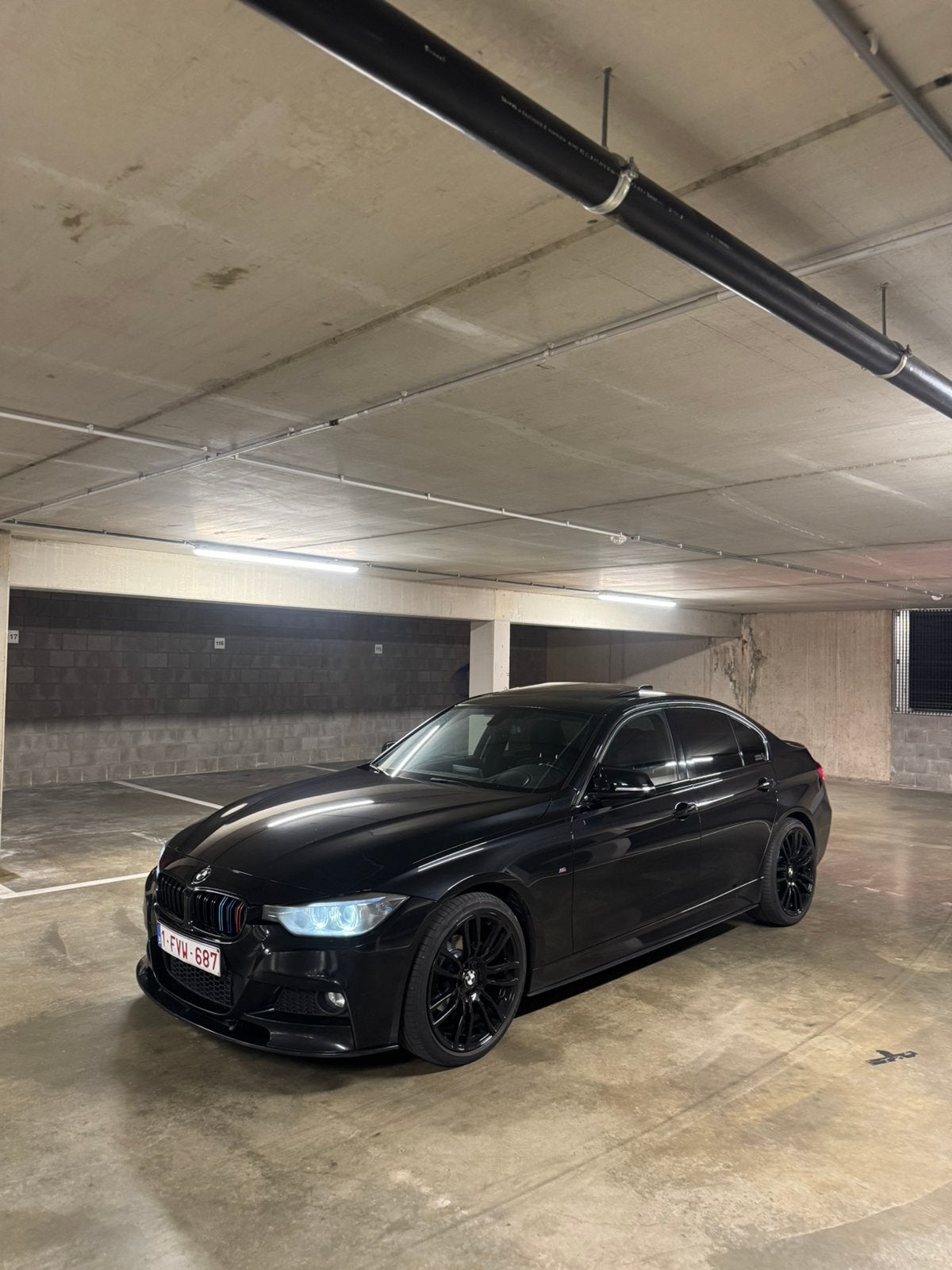 BMW 318D M PERFORMANCE, Autos, Euro 5, Achat, Boîte manuelle, Noir