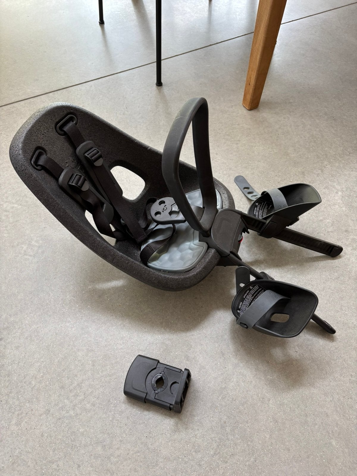 Thule Yepp Nexxt Mini grijs, Vélos & Vélomoteurs, Accessoires vélo | Sièges de vélo, Enlèvement, Comme neuf, Siège avant, Repose-pieds