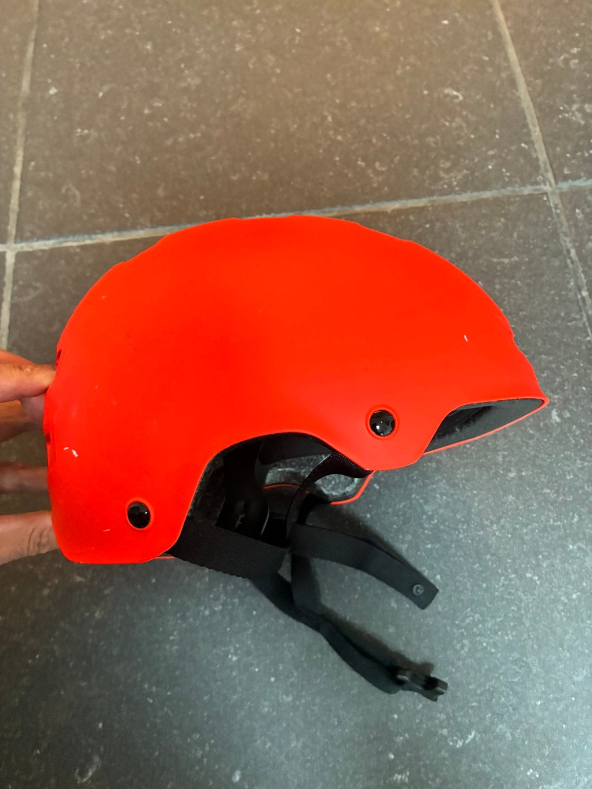 Casque vélo enfant rouge – taille M (55–59 cm) – 7 €, Enlèvement, Utilisé, M, Garçon ou Fille