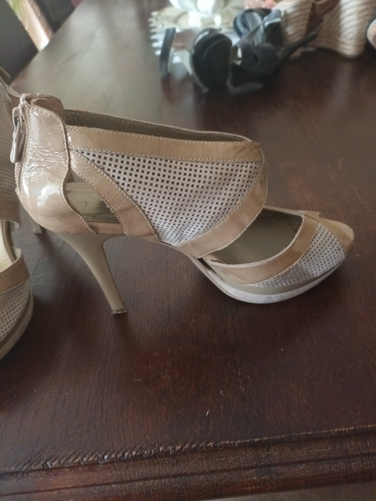 Nouvelle paire de chaussures d'été originales « NERO GIARDIN, Enlèvement ou Envoi